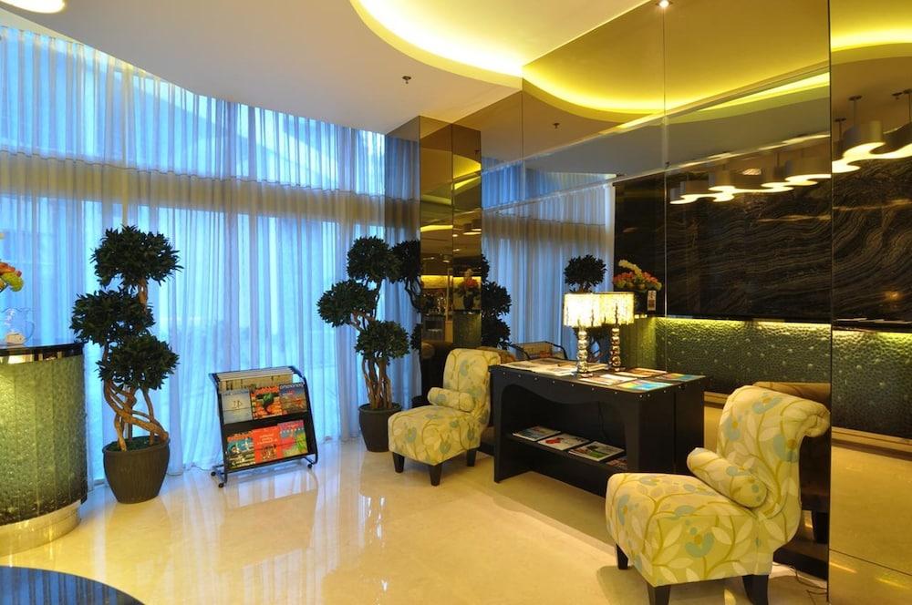 Gp Mega Kuningan Jakarta Exterior photo