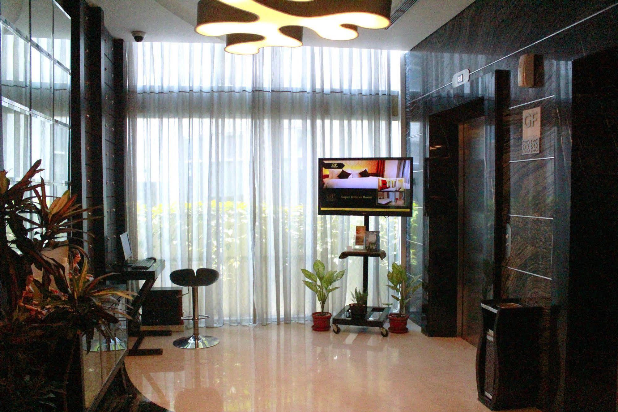 Gp Mega Kuningan Jakarta Exterior photo